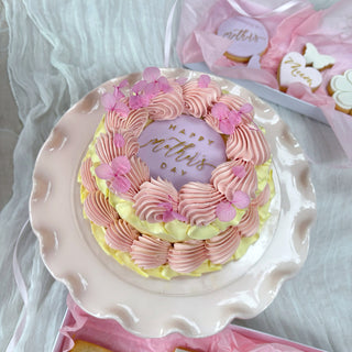 Mother’s Day Cake 🌸 (Collection only)